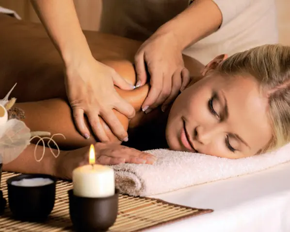 Wellnessarrangement im Parkhotel Bad Krozingen erleben Wellnessarrangement im Parkhotel Bad Krozingen mit Massagen und Thermenbesuch